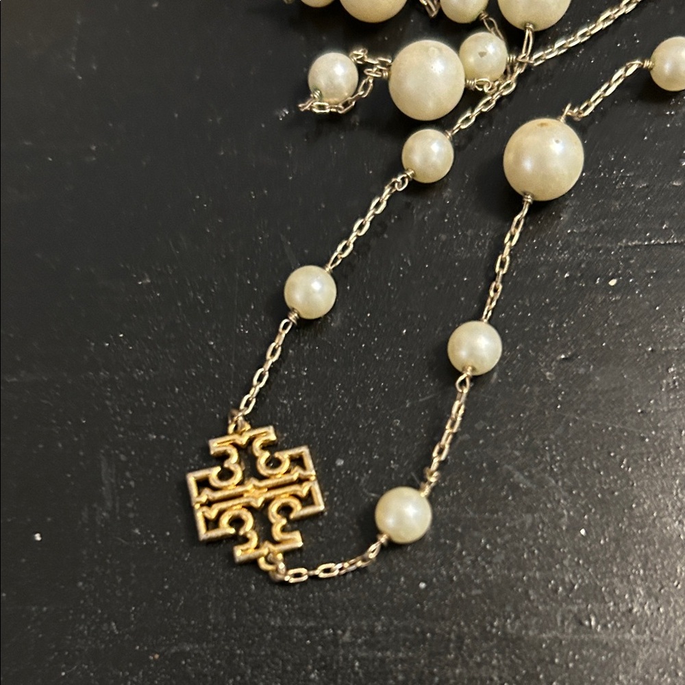 Tory Burch 36” Kira Elegant Pearl Necklace with Gold Accents - Picture 4 of 4